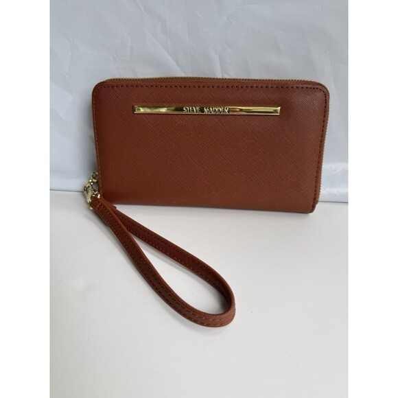 Steve Madden Bzippy Cognac Brown Zip Around Wallet with Wristlet Strap READ - Picture 1 of 11